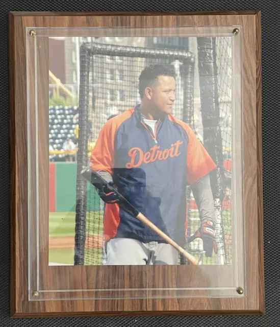 Miguel Cabrera 8x10” Photo & 11x13” Plaque Detroit Tigers