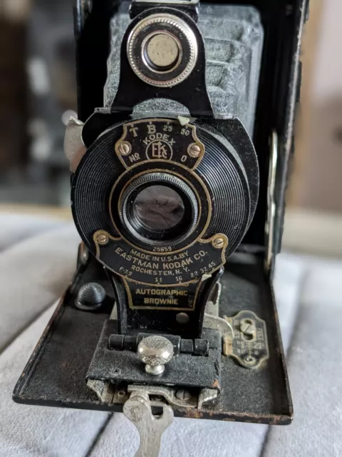 Eastman Kodak Co. NO.2 Folding Autographic Brownie Camera 2