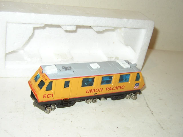 Vintage Bachmann Ho Union Pacific Ec1 Track Cleaning Locomotive Car Works