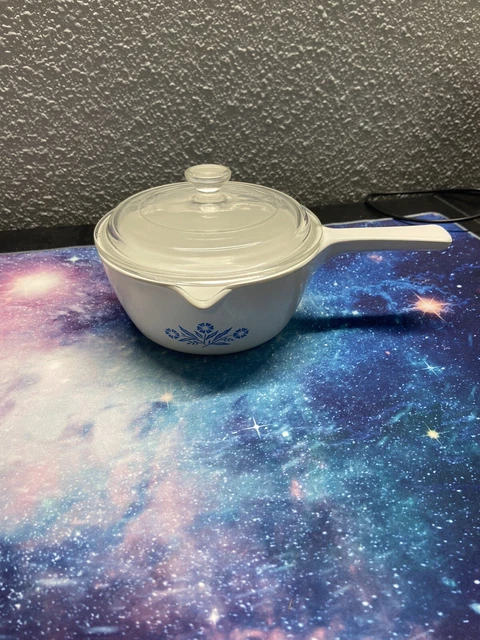 Corning Ware Blue Cornflower 2.5 Cup Pour Spout Pot With Original Lid