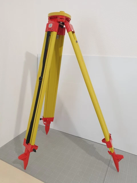 Leica GST120-9 ( 667301 ) Schweres Holzstativ / Tripod  1,10 m - 1,80 m