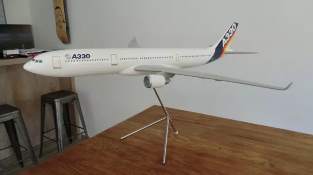 Maquette A330-200 résine 1/100