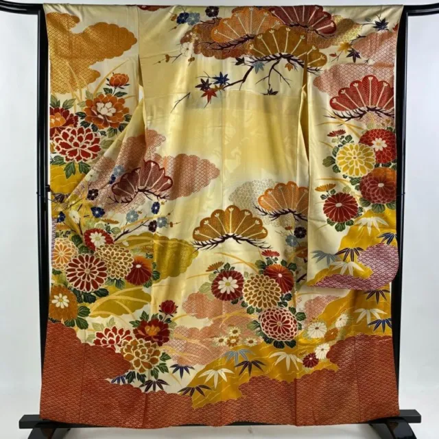 Japanese Kimono Furisode Pure Silk Chrysanthemum Gold Thread Light Orange