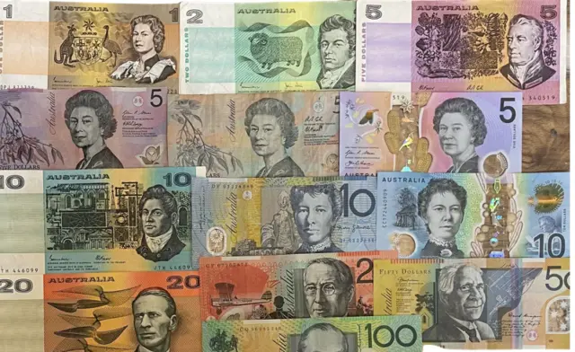 Australia - Australian Banknotes - Choice Of Note And Style