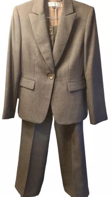 NWOT Tahari Arthur S Levine Designer Lined Womens Jacket Pants Suit Size 6