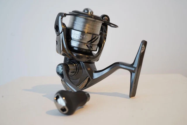 モ*ー様 SHIMANO COMPLEX XR C2000 F4 HG Spinning Reel 21 COMPLEX XR C2000 F4 HG 6.1:1 Fishing Reel