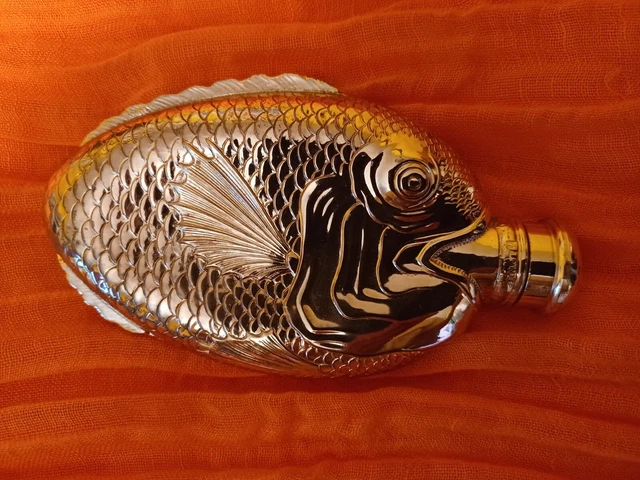 Vintage Towle Silverplate 6” Fish Shaped Liquor Flask Pocket Decanter
