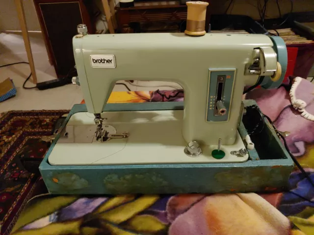 Vintage Brother Prestige Sewing Machine 161 W/ Travel Case Tested Works  (c42)