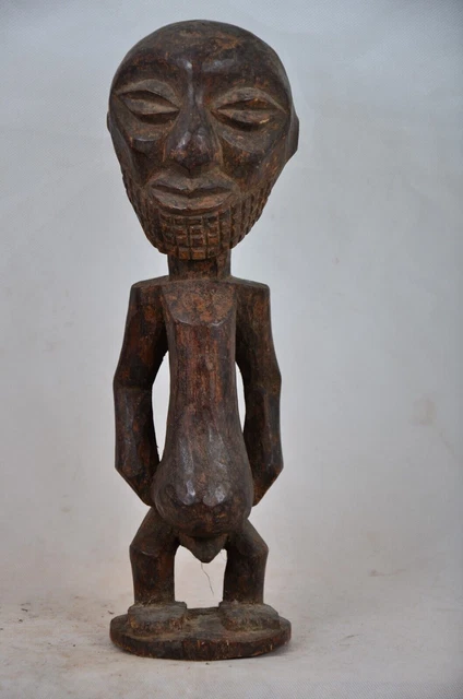 African tribal Art, Zande statue from Democratic Republic of Congo.