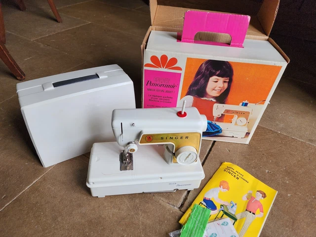 Machine à Coudre Enfant Singer Vintage 1974 - Complète Et En état De Marche