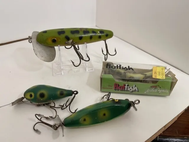 4 FROG PATTERN Fishing Lures Musky Frog Arbogast, Helen gang hook Abbie &  Imbrie $17.50 - PicClick