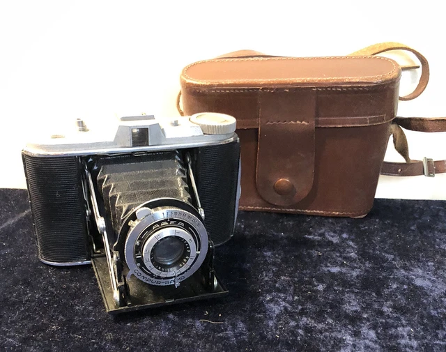 Cámara Agfa Isolette con bolsa de cuero (2)