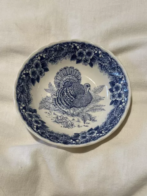 Queens Thanksgiving Blue Soup/Dinner  Bowl 6 1/2"