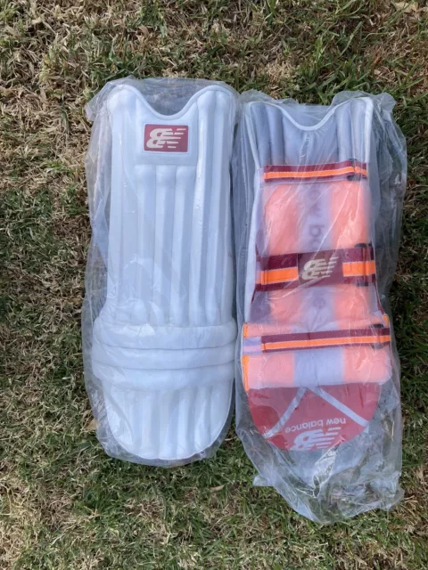 New Balance Boys LH Batting Pads TC 560