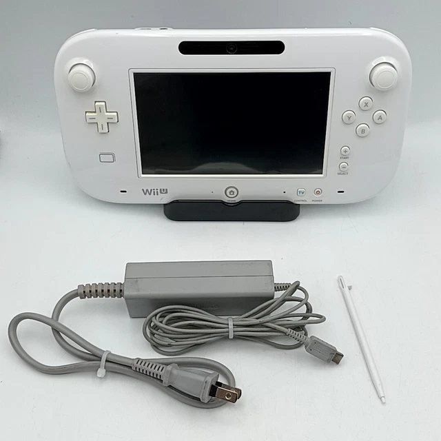 NINTENDO WII U White Gamepad w/ AC Adapter & Stand WUP010(JPN