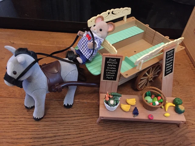 SYLVANIAN FAMILIES HORSE Cart, Farm Market Stall, Farm Barn With