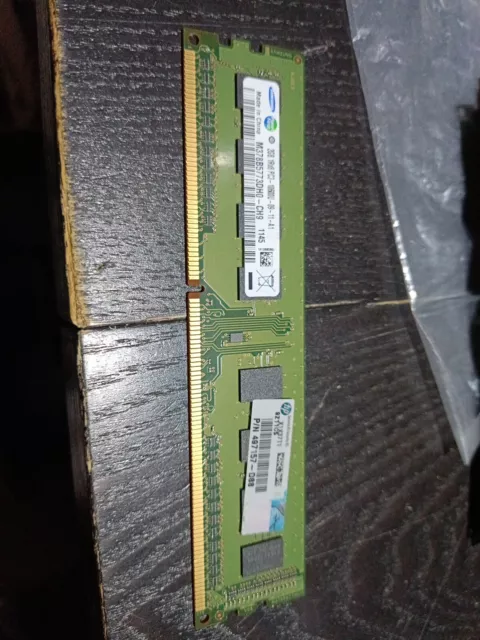 Samsung 2GB 2Rx8 PC3-10600U-09-11-A1 Memory RAM Desktop - In Working Order
