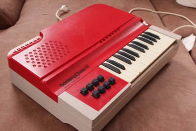 Bontempi PIANOLA Bontempi ES 3200 vintage anni '80 Digital Europa series pile incluse ! 