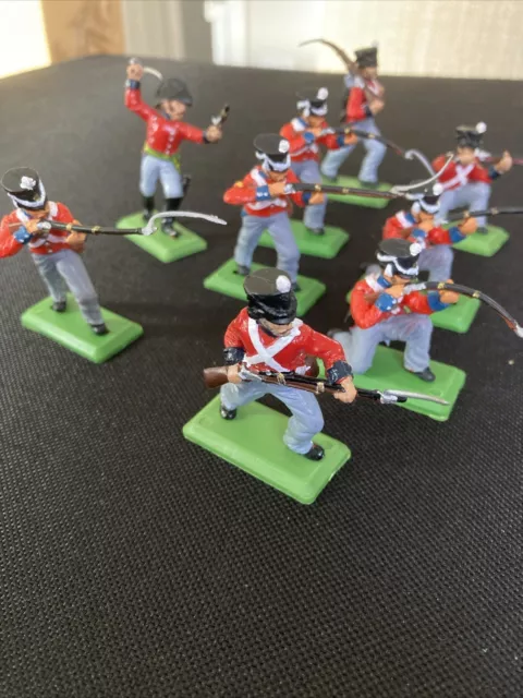 dsg  Plastic toy soldiers Waterloo British Similar To Britains Deetail 1/32 Sca