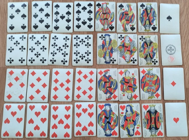 ANCIEN JEU DE 32 cartes Décret du 12 avril 1890 Cachet sur As de Trèfle