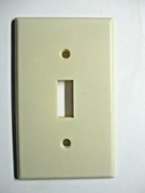 Leviton USA Smooth Ivory Beige Bakelite 1960s Switch Plate Wall Box Cover 1 MCM