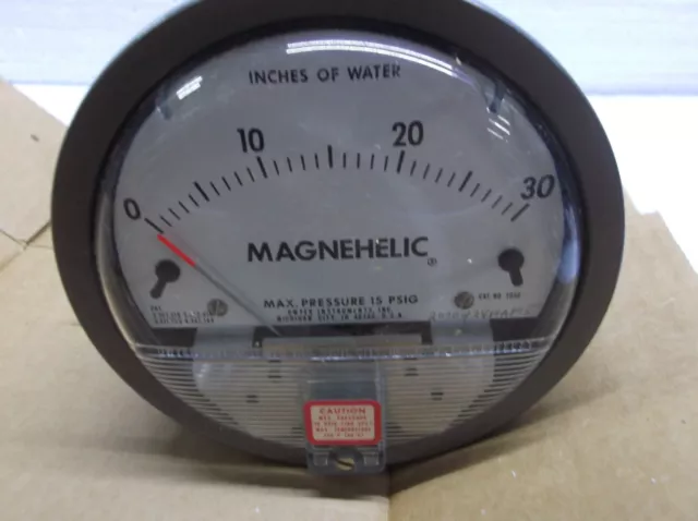 Dwyer Magnehelic Differential Pressure Gauge 0-30” W.C. Divisions 1 - 2030