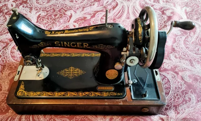 Vintage Singer Hand Sewing Machine No 99  99K Lock Stitch Family 1941 - Complete