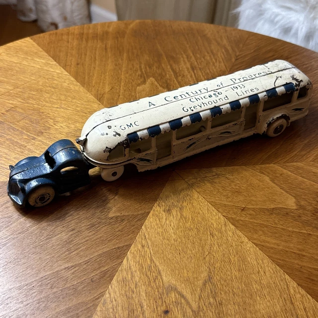 Arcade Mfg GMC A Century Of Progress Greyhound Bus Cast Iron