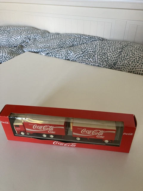 CAMION MERCEDES-BENZ AVEC Sa Remorque Coca Cola HO 1/87 CAMION MERCEDES-BENZ AVEC Sa Remorque Coca Cola HO 1/87