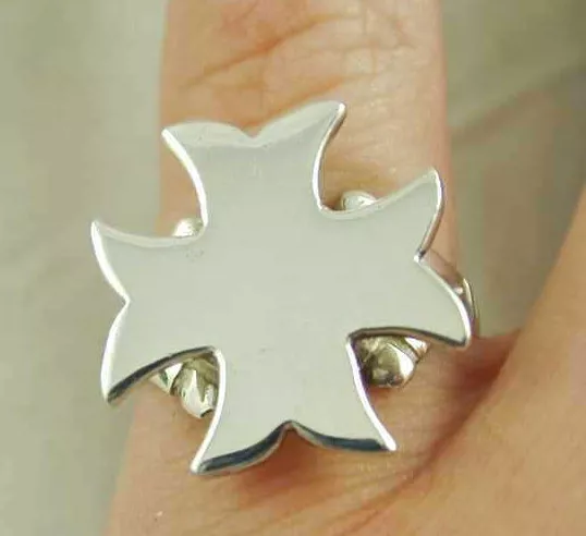 Silver Maltese Cross Chunky Statement Ring Size L 5.6 grams 18.1mm x 18.1mm