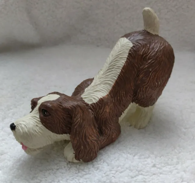 Spaniel Figurine White with Brown Coloring Pink Tongue Squatting Down  Taiwan