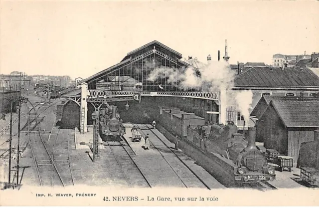 58 - NEVERS - SAN49601 - La Gare - Vue sur la voie - Train