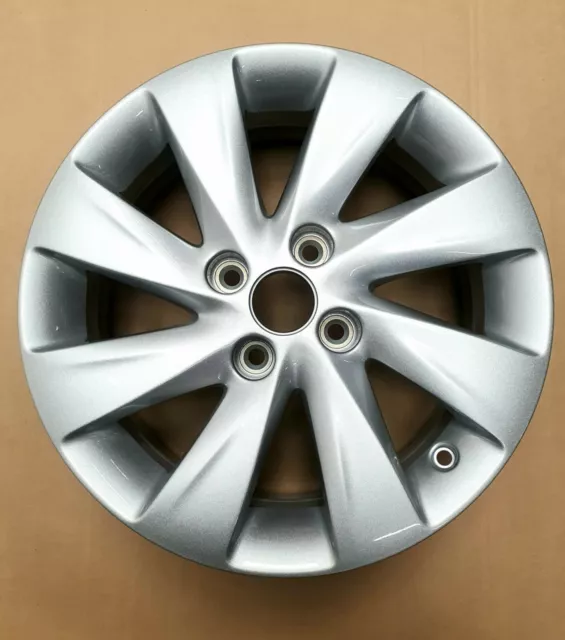 1x Originale Opel Alufelge 6J x 15 Zoll 4x100 mm Silber ET39 Corsa E - 13380632