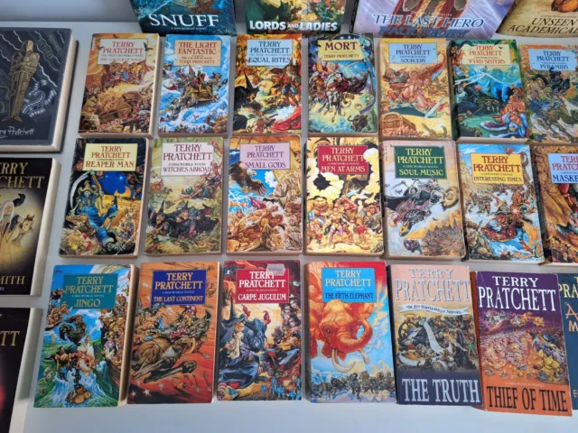 Terry Pratchett Discworld Books Full Set of 41 Complete Novels Paperback...