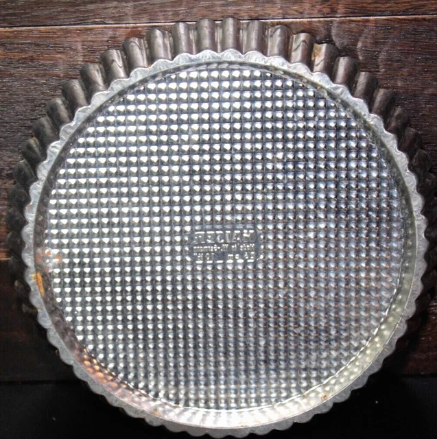 VINTAGE KAISER METAL Fluted Waffle Bottom Pie Tart Baking Pan W Germany