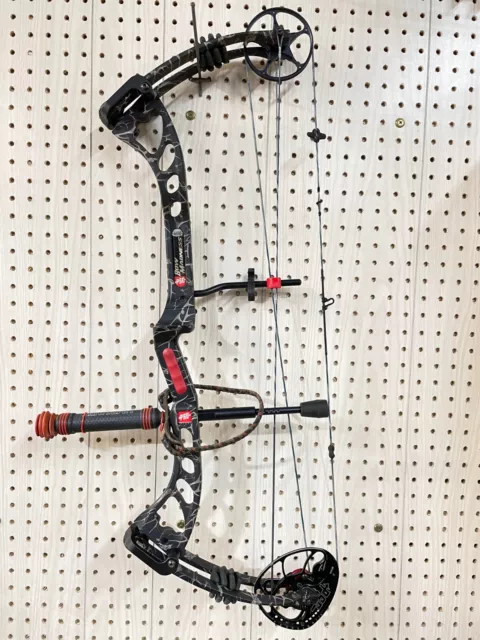 PSE Bow Madness XS MP (PSE DNA Pattern) RH 70#. 25-30in. Used.
