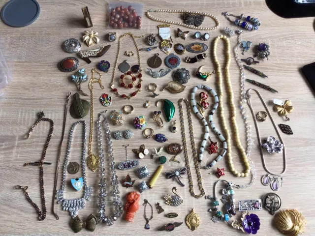 Job Lot Vintage & Antique Jewellery, Badges, Beads , Militaria, Brooches,rings..