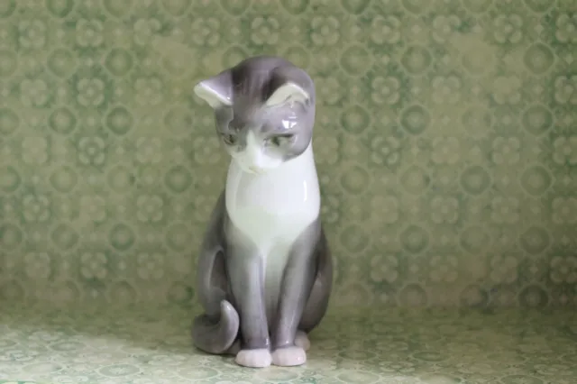 1950's Royal Copenhagen B&G Denmark Cat Figurine Porcelain 1876