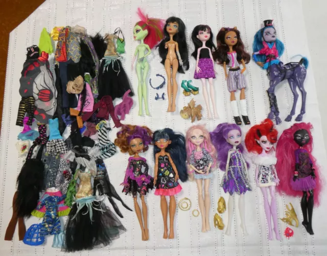 MONSTER HIGH Dolls Bulk Lot & clothing bundle & extras