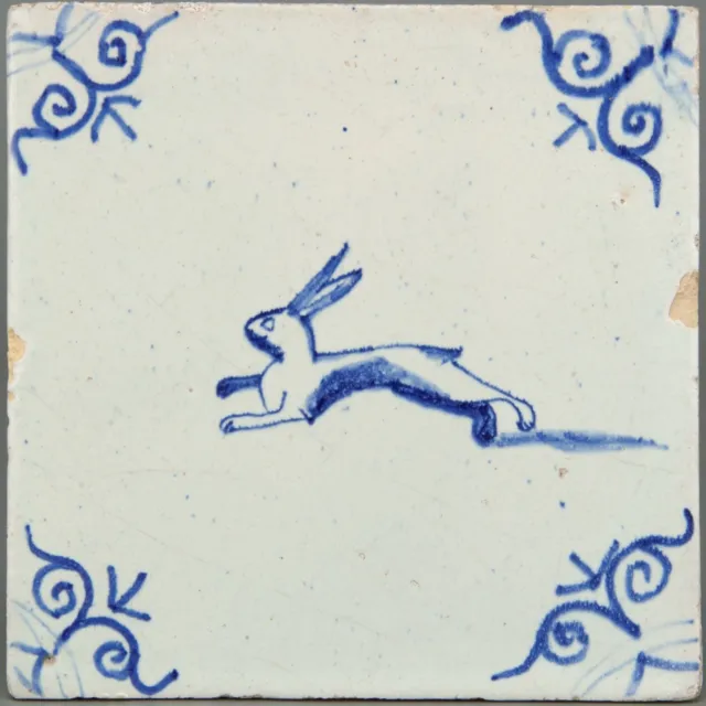Nice Dutch Delft Blue tile, rabbit, mid 17th century.