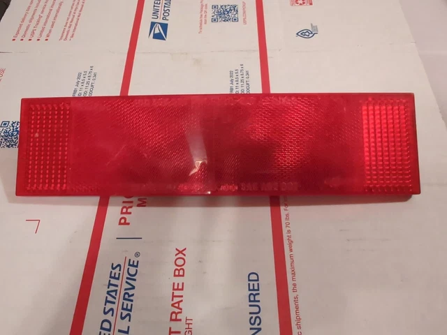 1984-87  1986 HONDA GOLDWING GL1200 TAILLIGHT REFLECTOR Stanley 070-0646