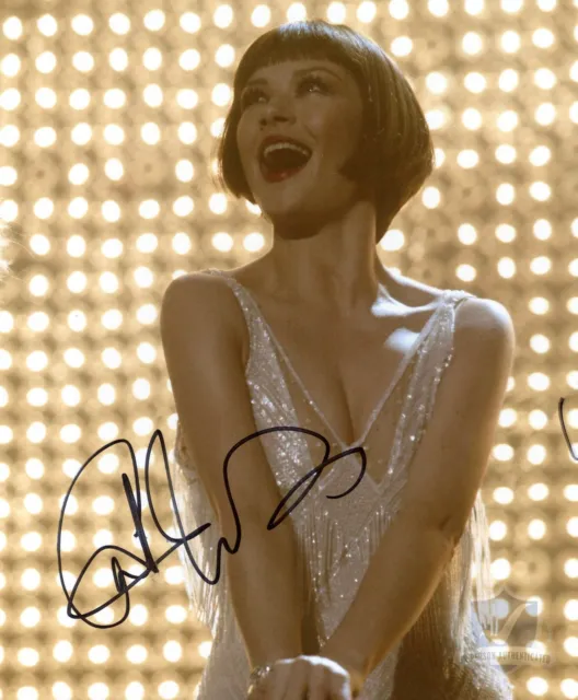 Catherine Zeta-Jones CHICAGO Signed 10x8 Photo OnlineCOA AFTAL