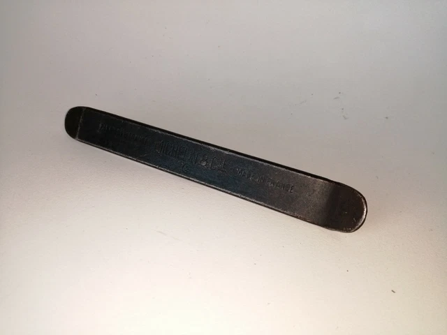 outil démonte cuvette de droite