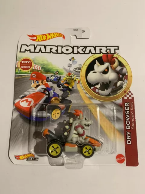 Hot Wheels Mario Kart Dry Bowser with Standard Kart Mattel 2022