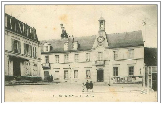 95.Ecouen.la Mairie.tache