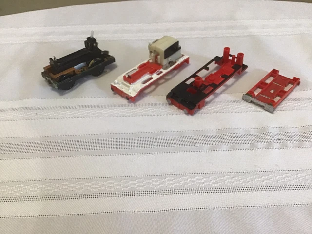 Trackmaster Thomas & Friends Thomas, Henry, Emily’s Tender Chassis Engine Parts Trackmaster Thomas & Friends Thomas, Henry, Emily’s Tender Chassis Engine Parts