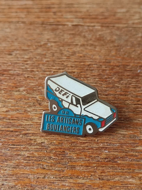 Pin's Collector Hard Rock Revolver, Hommage Guns N' Roses, Musique Enamel