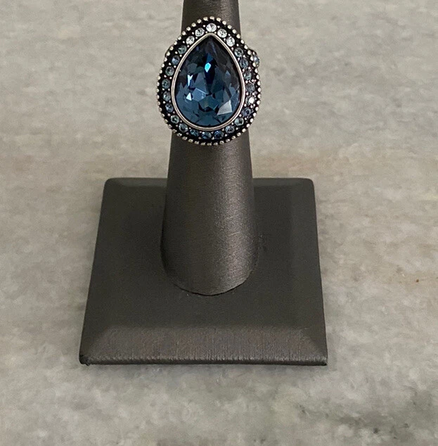 HTF Retired Brighton Raindrops In Blue Swarovski Crystal Tear Drop Ring