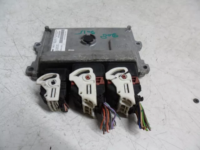 Peugeot 208 2015 1.0 Petrol Engine Control Unit Ecu Module 9805895780