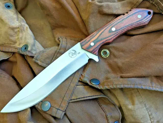 TTKH6W Fixed Blade Hunting / Camp Knife with Wooden Handle, w/ Leather Sheath